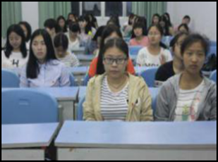 财经贸易系组织学生观看党的十九大开幕式