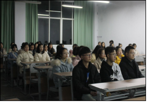 yl7703永利官网开展“新学期  新气象”主题班会活动