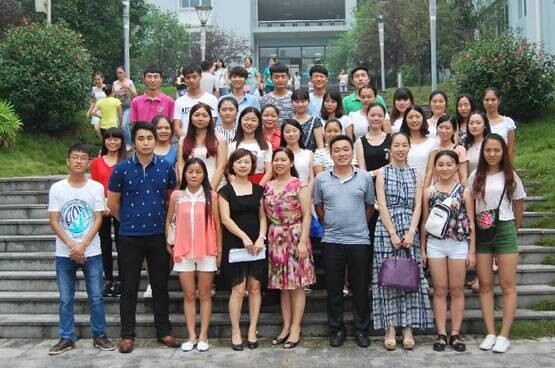 财经贸易系圆满完成2014级新生入学教育工作