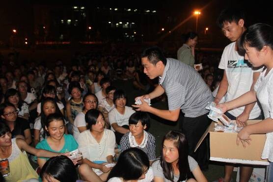 财经贸易系师生共度中秋佳节