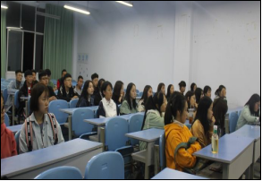 财经贸易系开展“感恩父母养育，感恩母校教育”主题活动